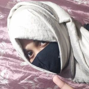 Meet your Posher, Tasveer